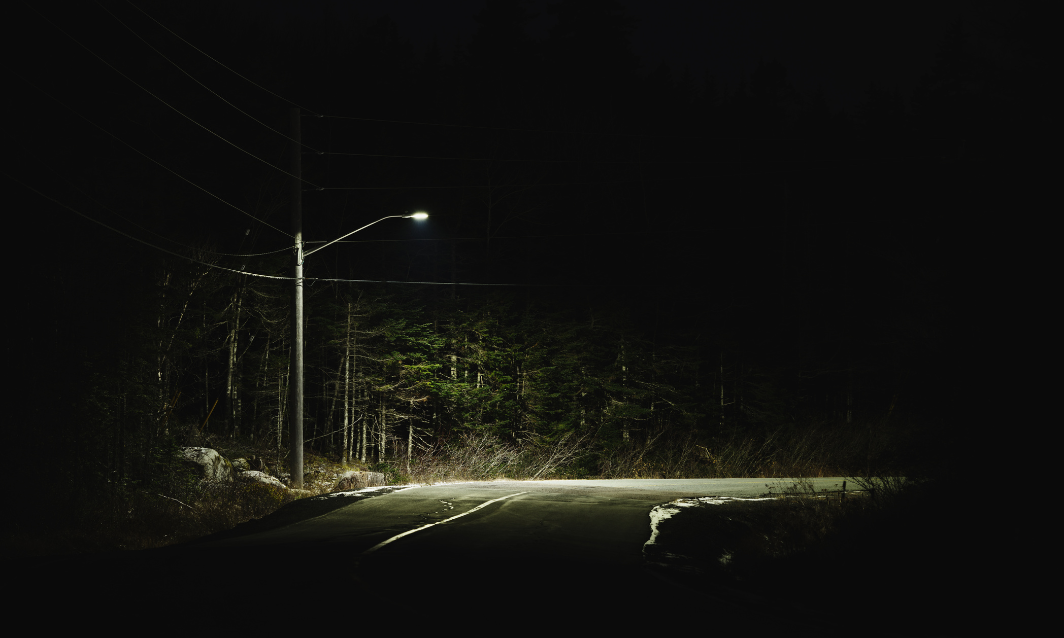 Cara selamat memandu di jalan gelap waktu malam | CARVER.MY